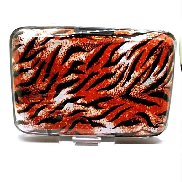 Animal Print RFID Blocking Card Holder - Picture 2 of 3